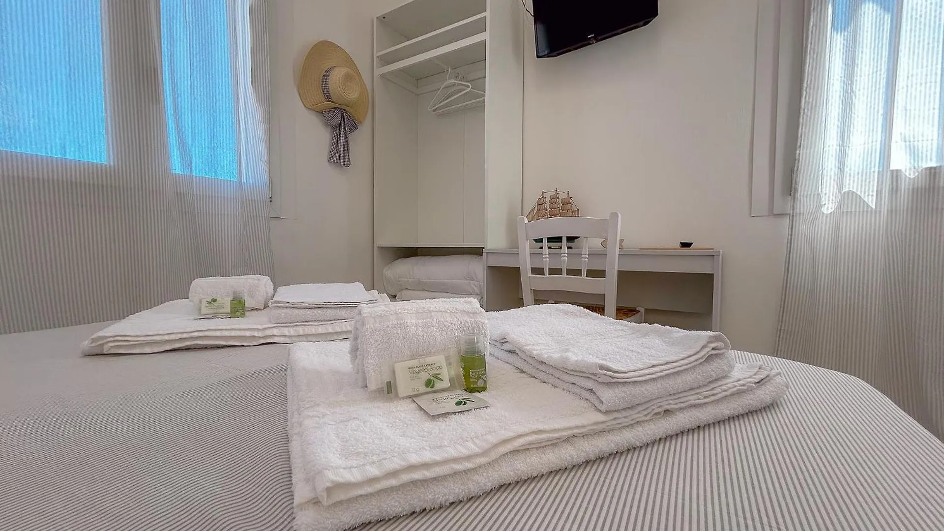 La Marina - Rooms In Stintino 0*,  Italië