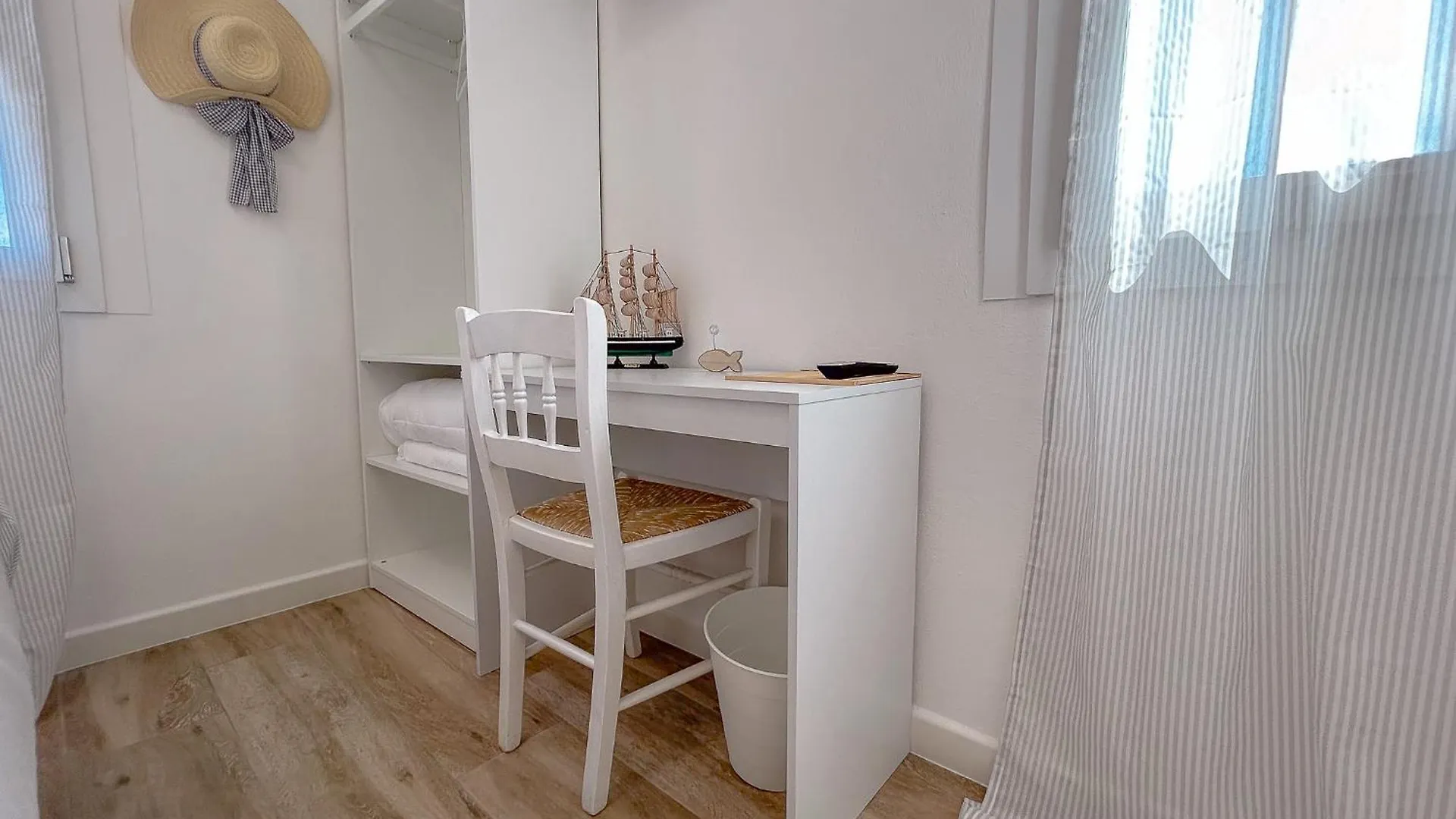La Marina - Rooms In Stintino Gasthuis